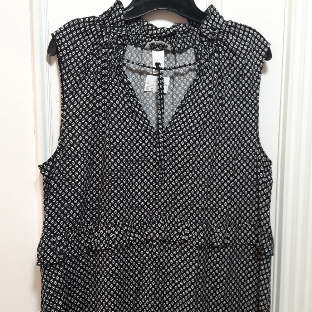 H&M Black and White Sleeveless Ruffle Neck Dress